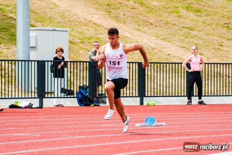 Zdjęcie w galerii na portalu naszraciborz.pl: Generalny sprawdzian przez Mistrzostwami Polski. Mityng lekkoatletyczny na raciborskim stadionie [FOTO] wiadomości z regionu