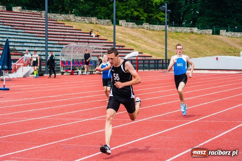 Zdjęcie w galerii na portalu naszraciborz.pl: Generalny sprawdzian przez Mistrzostwami Polski. Mityng lekkoatletyczny na raciborskim stadionie [FOTO] wiadomości z regionu