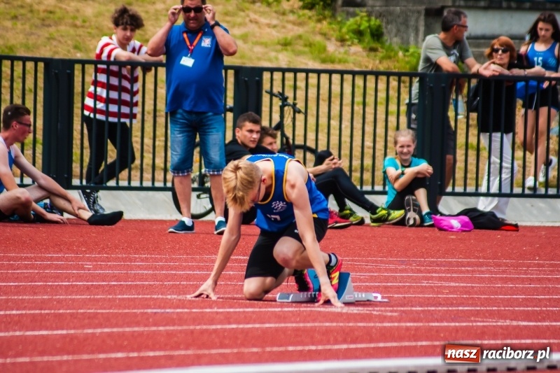 Zdjęcie w galerii na portalu naszraciborz.pl: Generalny sprawdzian przez Mistrzostwami Polski. Mityng lekkoatletyczny na raciborskim stadionie [FOTO] wiadomości z regionu