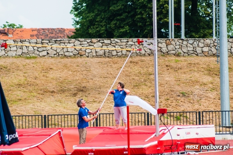 Zdjęcie w galerii na portalu naszraciborz.pl: Generalny sprawdzian przez Mistrzostwami Polski. Mityng lekkoatletyczny na raciborskim stadionie [FOTO] wiadomości z regionu