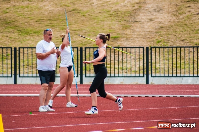 Zdjęcie w galerii na portalu naszraciborz.pl: Generalny sprawdzian przez Mistrzostwami Polski. Mityng lekkoatletyczny na raciborskim stadionie [FOTO] wiadomości z regionu