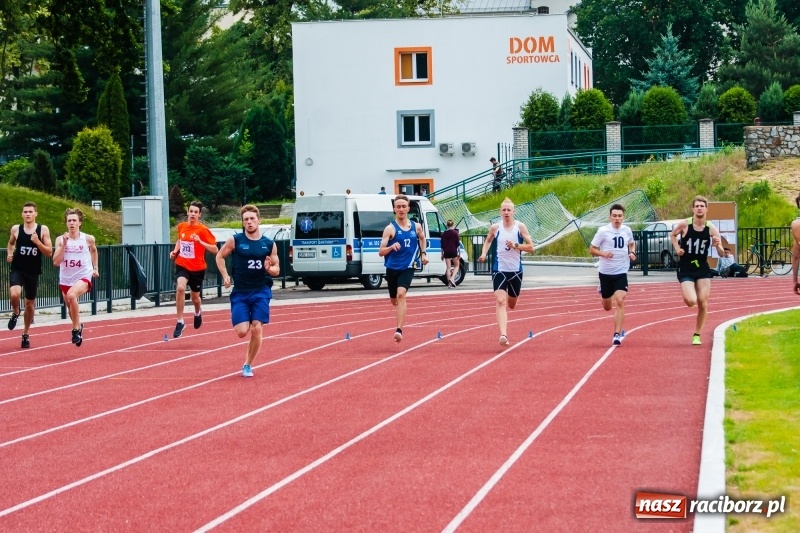 Zdjęcie w galerii na portalu naszraciborz.pl: Generalny sprawdzian przez Mistrzostwami Polski. Mityng lekkoatletyczny na raciborskim stadionie [FOTO] wiadomości z regionu