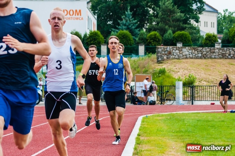 Zdjęcie w galerii na portalu naszraciborz.pl: Generalny sprawdzian przez Mistrzostwami Polski. Mityng lekkoatletyczny na raciborskim stadionie [FOTO] wiadomości z regionu