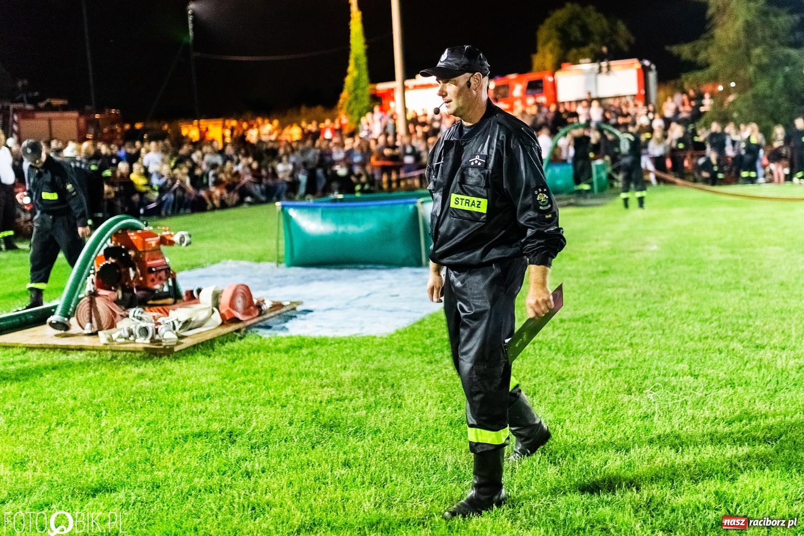 Zdjęcie w galerii na portalu naszraciborz.pl: Nocne strażackie show w Bolesławiu. Ostra rywalizacja i świetna zabawa [FOTO i WIDEO] wiadomości z regionu