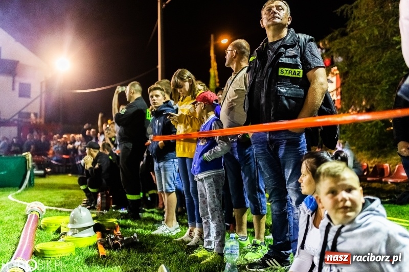 Zdjęcie w galerii na portalu naszraciborz.pl: Nocne strażackie show w Bolesławiu. Ostra rywalizacja i świetna zabawa [FOTO i WIDEO] wiadomości z regionu