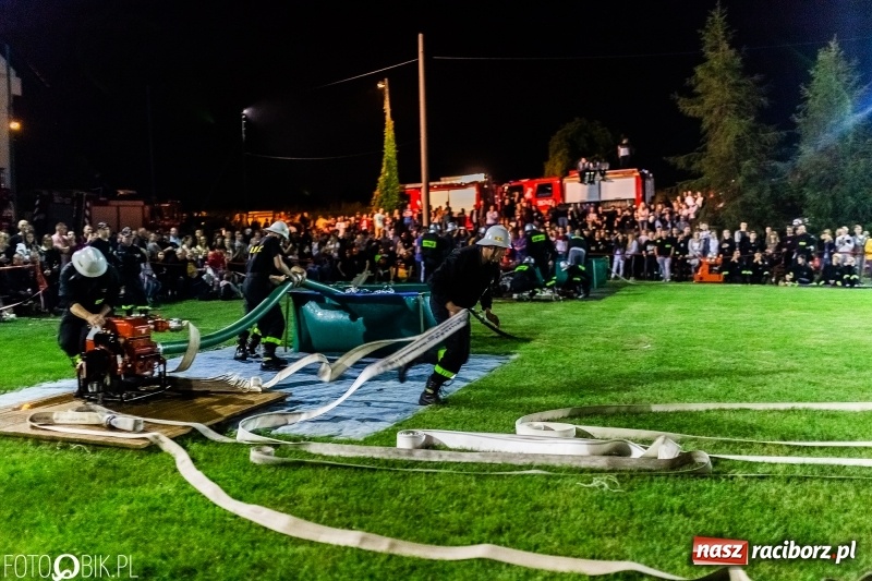 Zdjęcie w galerii na portalu naszraciborz.pl: Nocne strażackie show w Bolesławiu. Ostra rywalizacja i świetna zabawa [FOTO i WIDEO] wiadomości z regionu