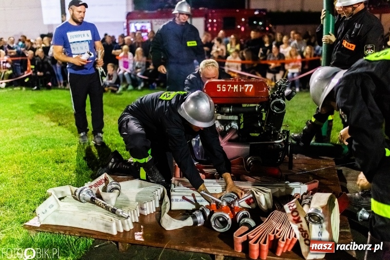Zdjęcie w galerii na portalu naszraciborz.pl: Nocne strażackie show w Bolesławiu. Ostra rywalizacja i świetna zabawa [FOTO i WIDEO] wiadomości z regionu