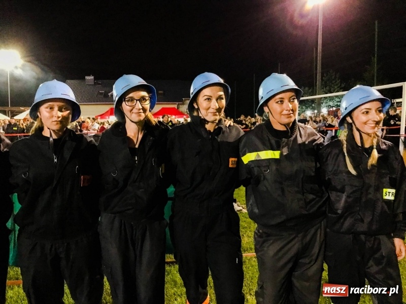 Zdjęcie w galerii na portalu naszraciborz.pl: Nocne strażackie show w Bolesławiu. Ostra rywalizacja i świetna zabawa [FOTO i WIDEO] wiadomości z regionu