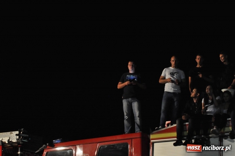 Zdjęcie w galerii na portalu naszraciborz.pl: Nocne strażackie show w Bolesławiu. Ostra rywalizacja i świetna zabawa [FOTO i WIDEO] wiadomości z regionu