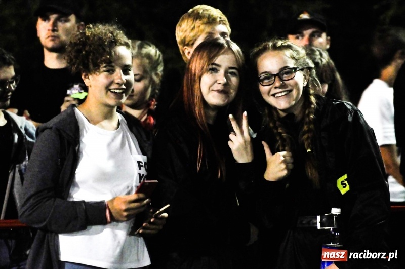 Zdjęcie w galerii na portalu naszraciborz.pl: Nocne strażackie show w Bolesławiu. Ostra rywalizacja i świetna zabawa [FOTO i WIDEO] wiadomości z regionu