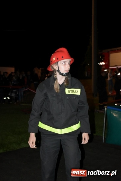 Zdjęcie w galerii na portalu naszraciborz.pl: Nocne strażackie show w Bolesławiu. Ostra rywalizacja i świetna zabawa [FOTO i WIDEO] wiadomości z regionu