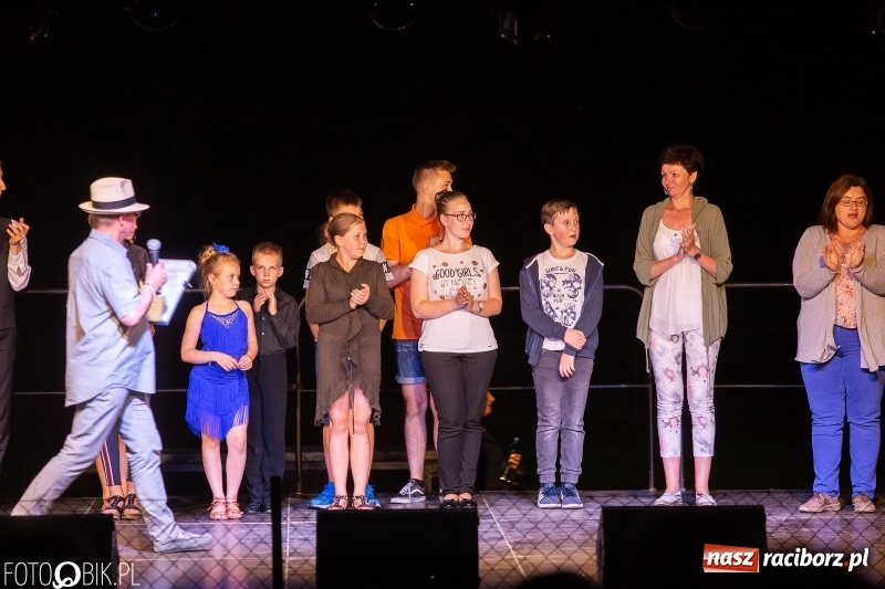 Zdjęcie w galerii na portalu naszraciborz.pl: Wianki i piosenki o miłości, czyli Noc Świętojańska w Kornicach wiadomości z regionu