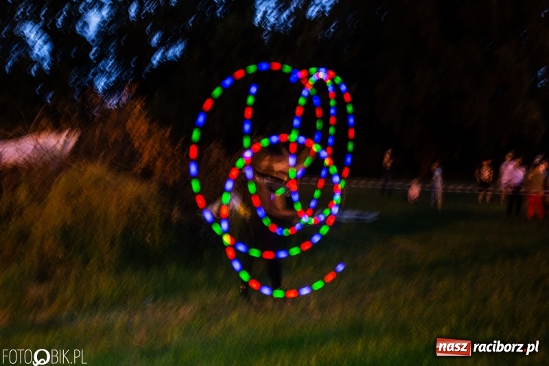 Zdjęcie w galerii na portalu naszraciborz.pl: Wianki i piosenki o miłości, czyli Noc Świętojańska w Kornicach wiadomości z regionu