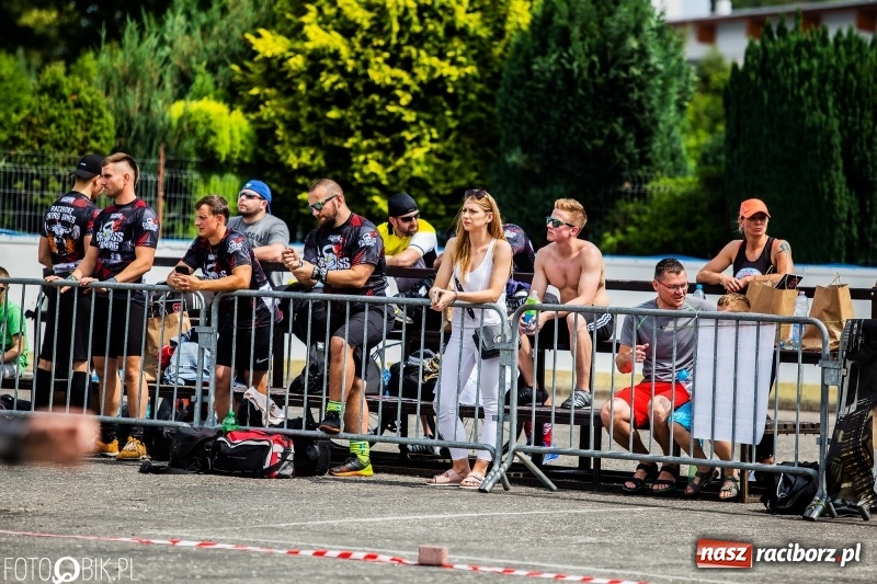 Zdjęcie w galerii na portalu naszraciborz.pl: Racibórz Cross Games 2019 na lodowisku OSiR [FOTO] wiadomości z regionu