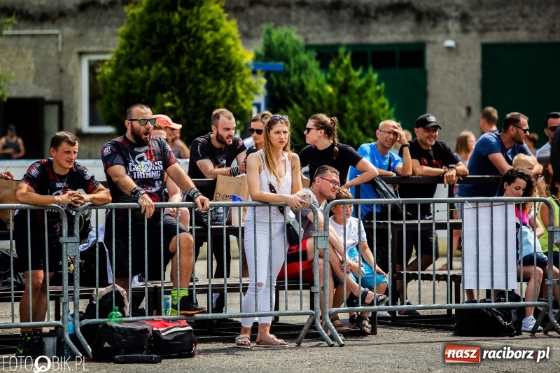 Zdjęcie w galerii na portalu naszraciborz.pl: Racibórz Cross Games 2019 na lodowisku OSiR [FOTO] wiadomości z regionu