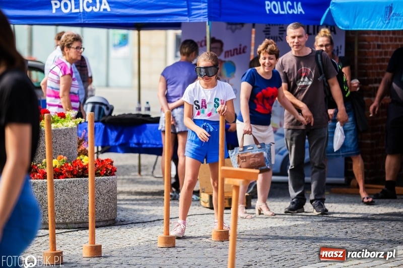 Zdjęcie w galerii na portalu naszraciborz.pl: Występy artystyczne na raciborskim Rynku [FOTO i WIDEO] wiadomości z regionu