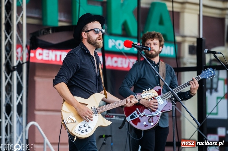Zdjęcie w galerii na portalu naszraciborz.pl: Występy artystyczne na raciborskim Rynku [FOTO i WIDEO] wiadomości z regionu