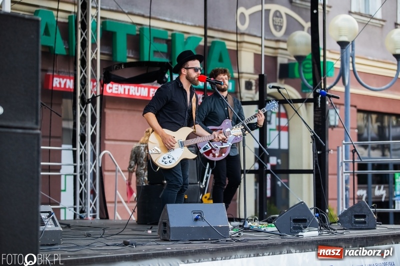 Zdjęcie w galerii na portalu naszraciborz.pl: Występy artystyczne na raciborskim Rynku [FOTO i WIDEO] wiadomości z regionu