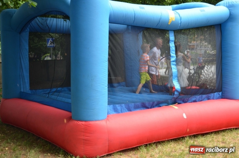 Zdjęcie w galerii na portalu naszraciborz.pl: VII Spotkanie z Afryką przy raciborskim okrąglaku  wiadomości z regionu