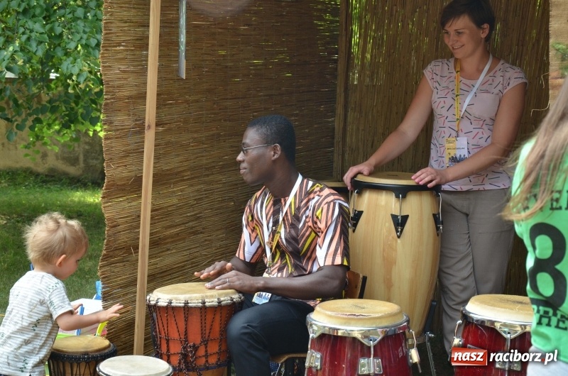 Zdjęcie w galerii na portalu naszraciborz.pl: VII Spotkanie z Afryką przy raciborskim okrąglaku  wiadomości z regionu