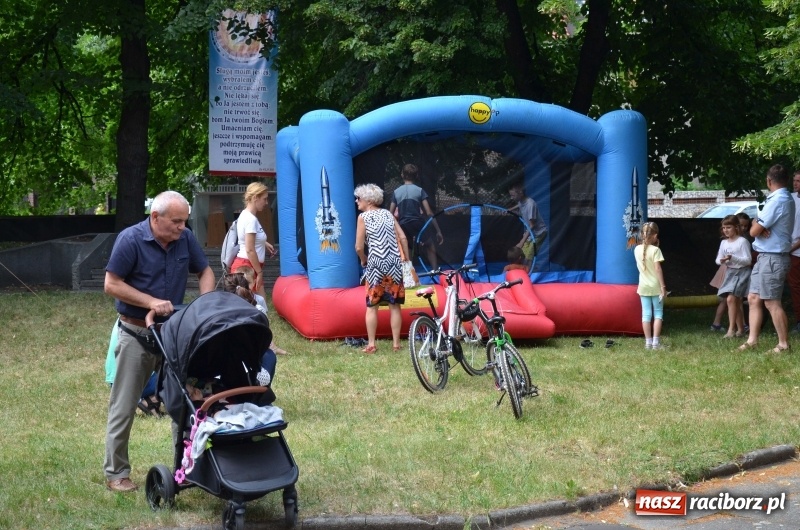 Zdjęcie w galerii na portalu naszraciborz.pl: VII Spotkanie z Afryką przy raciborskim okrąglaku  wiadomości z regionu