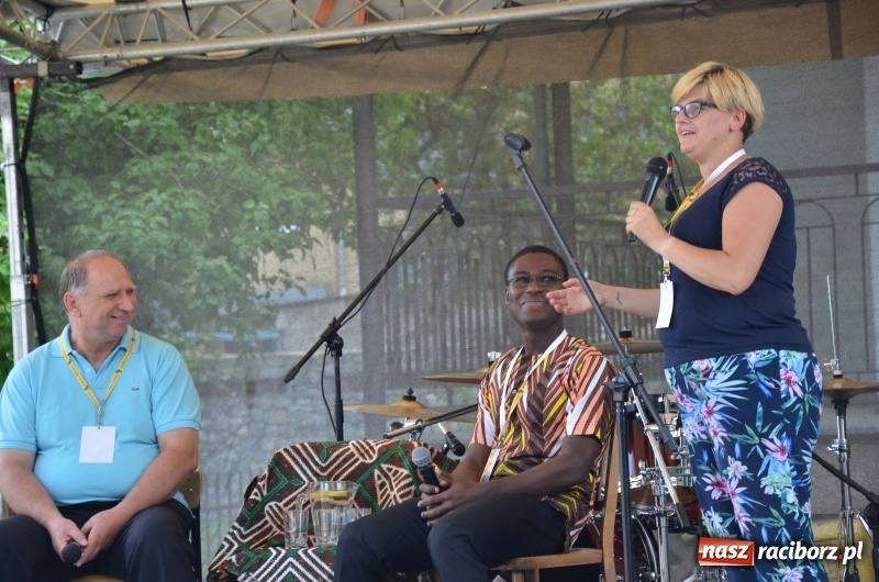 Zdjęcie w galerii na portalu naszraciborz.pl: VII Spotkanie z Afryką przy raciborskim okrąglaku  wiadomości z regionu
