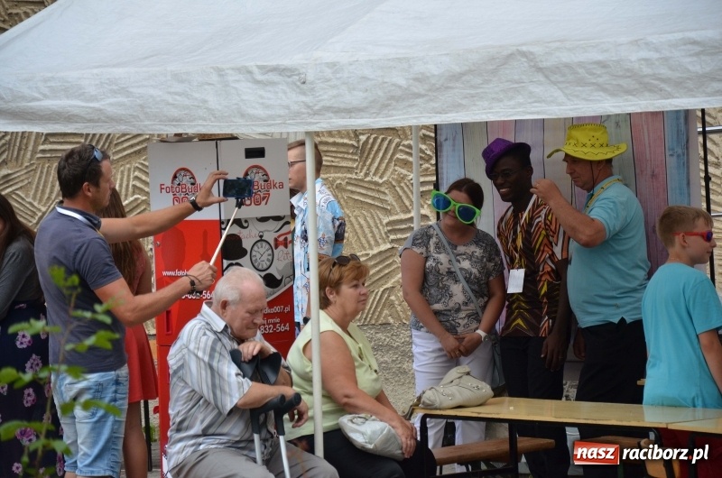 Zdjęcie w galerii na portalu naszraciborz.pl: VII Spotkanie z Afryką przy raciborskim okrąglaku  wiadomości z regionu