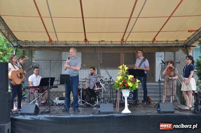 Zdjęcie w galerii na portalu naszraciborz.pl: VII Spotkanie z Afryką przy raciborskim okrąglaku  wiadomości z regionu