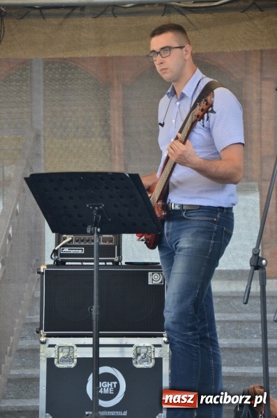 Zdjęcie w galerii na portalu naszraciborz.pl: VII Spotkanie z Afryką przy raciborskim okrąglaku  wiadomości z regionu