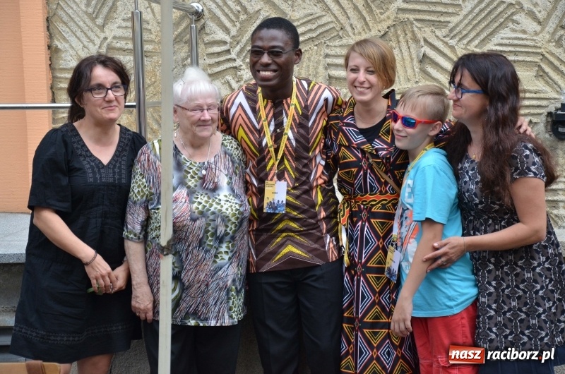Zdjęcie w galerii na portalu naszraciborz.pl: VII Spotkanie z Afryką przy raciborskim okrąglaku  wiadomości z regionu