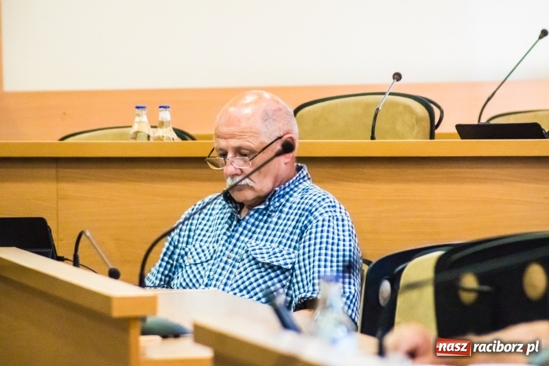 Zdjęcie w galerii na portalu naszraciborz.pl: Kadry ratusza pracują na pełnych obrotach! wiadomości z regionu