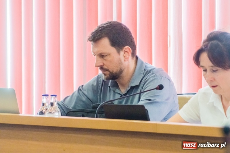 Zdjęcie w galerii na portalu naszraciborz.pl: Kadry ratusza pracują na pełnych obrotach! wiadomości z regionu