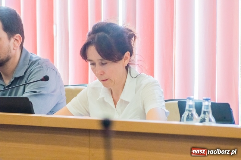 Zdjęcie w galerii na portalu naszraciborz.pl: Kadry ratusza pracują na pełnych obrotach! wiadomości z regionu