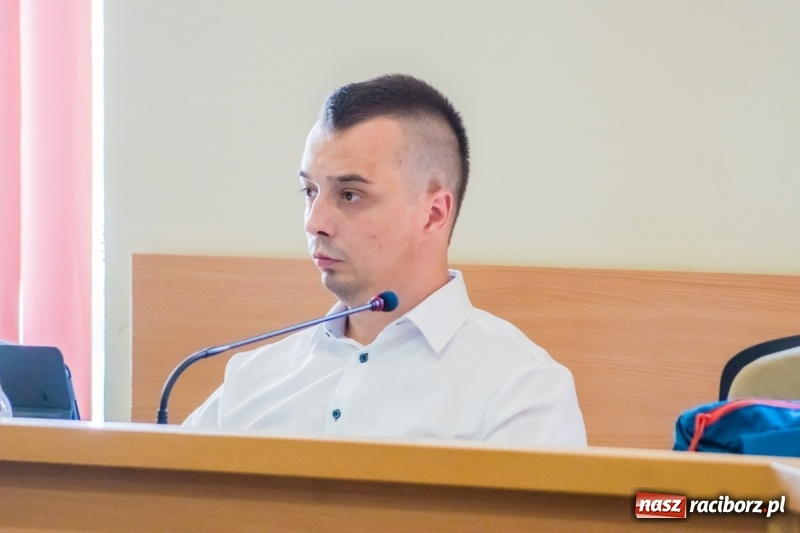 Zdjęcie w galerii na portalu naszraciborz.pl: Kadry ratusza pracują na pełnych obrotach! wiadomości z regionu