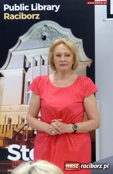 Zdjęcie w galerii na portalu naszraciborz.pl: Grażyna Barszczewska opowiedziała o swej karierze na spotkaniu w raciborskiej książnicy wiadomości z regionu