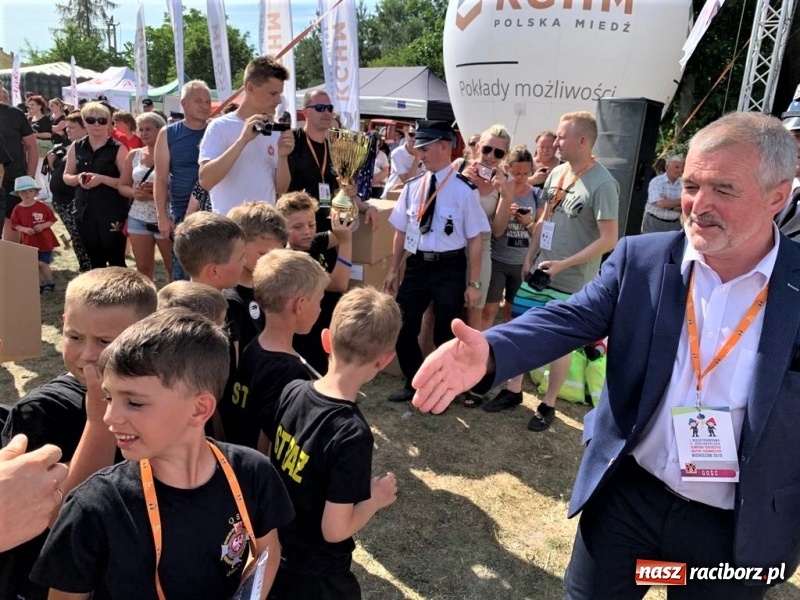 Zdjęcie w galerii na portalu naszraciborz.pl: Dziecięca drużyna OSP Gamów na Olimpiadzie Drużyn Pożarniczych w Wieruszowie wiadomości z regionu