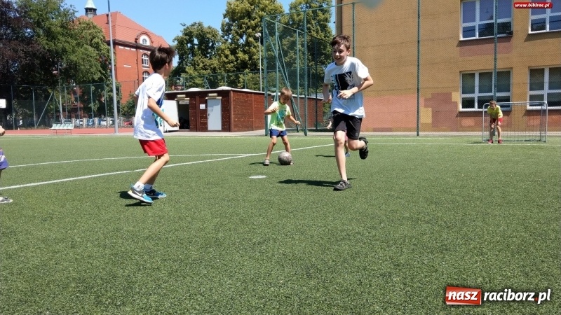 Zdjęcie w galerii na portalu naszraciborz.pl: Mały Książę na start Lata z Biblioteką [FOTO] wiadomości z regionu