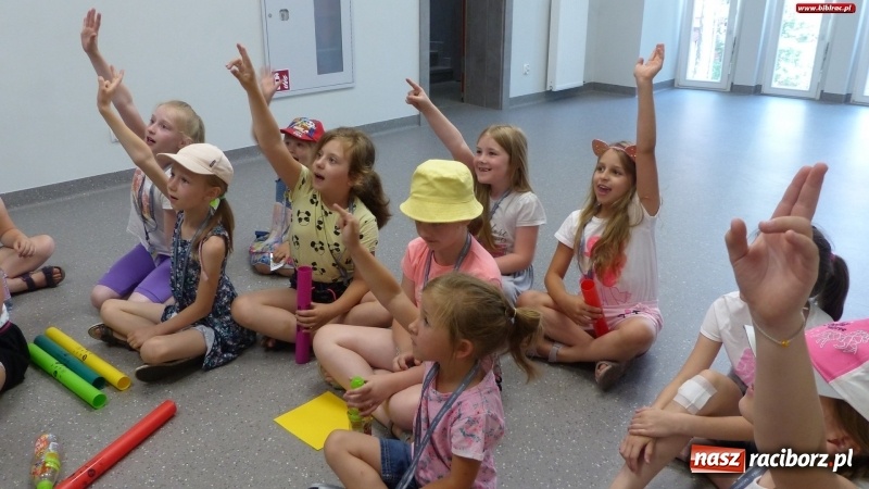 Zdjęcie w galerii na portalu naszraciborz.pl: Mały Książę na start Lata z Biblioteką [FOTO] wiadomości z regionu