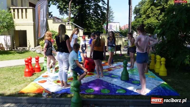 Zdjęcie w galerii na portalu naszraciborz.pl: Mały Książę na start Lata z Biblioteką [FOTO] wiadomości z regionu