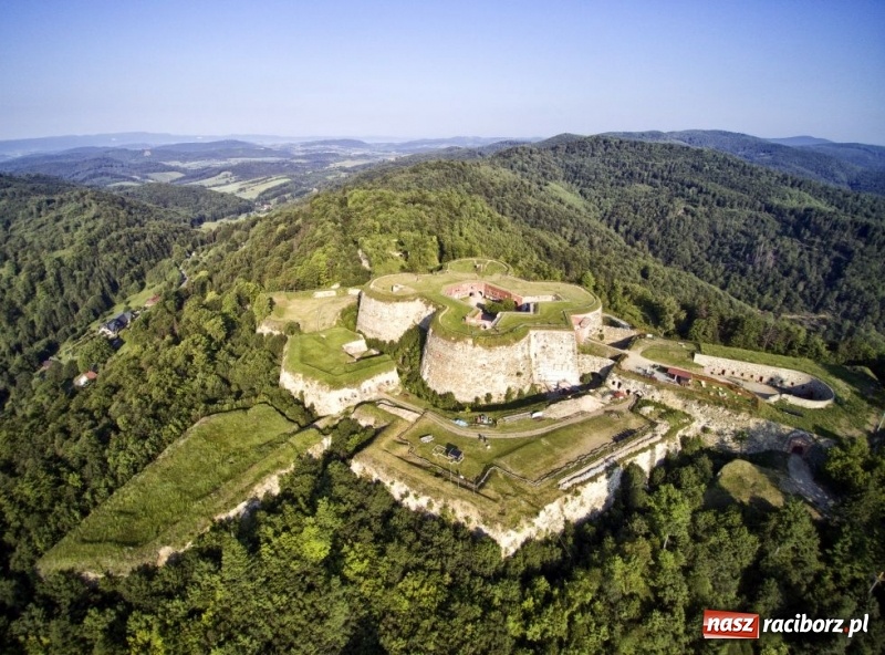 Zdjęcie w galerii na portalu naszraciborz.pl: Tajemnice Gór Sowich – odkryj magię tego, co dotychczas nieznane… wiadomości z regionu