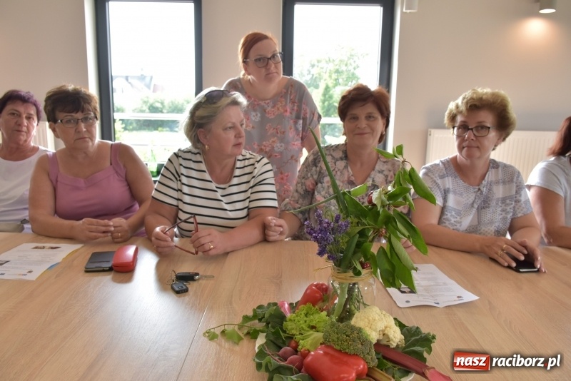 Zdjęcie w galerii na portalu naszraciborz.pl: Gotował dla szejka i na diamentowy jubileusz królowej Elżbiety. Wczoraj odwiedził Rudyszwałd wiadomości z regionu