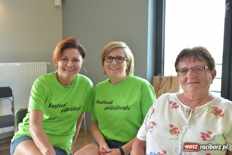 Zdjęcie w galerii na portalu naszraciborz.pl: Gotował dla szejka i na diamentowy jubileusz królowej Elżbiety. Wczoraj odwiedził Rudyszwałd wiadomości z regionu