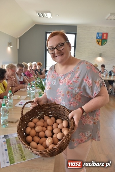 Zdjęcie w galerii na portalu naszraciborz.pl: Gotował dla szejka i na diamentowy jubileusz królowej Elżbiety. Wczoraj odwiedził Rudyszwałd wiadomości z regionu
