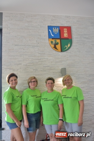 Zdjęcie w galerii na portalu naszraciborz.pl: Gotował dla szejka i na diamentowy jubileusz królowej Elżbiety. Wczoraj odwiedził Rudyszwałd wiadomości z regionu