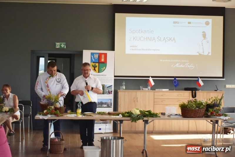 Zdjęcie w galerii na portalu naszraciborz.pl: Gotował dla szejka i na diamentowy jubileusz królowej Elżbiety. Wczoraj odwiedził Rudyszwałd wiadomości z regionu