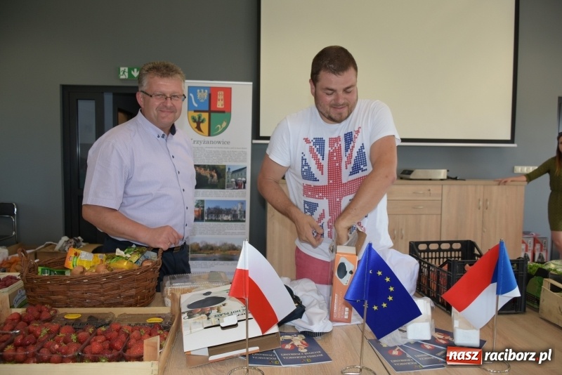 Zdjęcie w galerii na portalu naszraciborz.pl: Gotował dla szejka i na diamentowy jubileusz królowej Elżbiety. Wczoraj odwiedził Rudyszwałd wiadomości z regionu