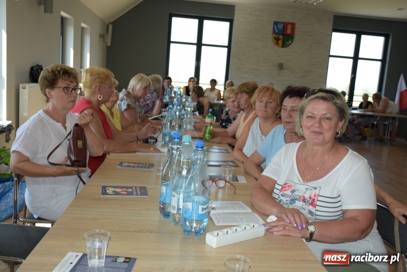 Zdjęcie w galerii na portalu naszraciborz.pl: Gotował dla szejka i na diamentowy jubileusz królowej Elżbiety. Wczoraj odwiedził Rudyszwałd wiadomości z regionu