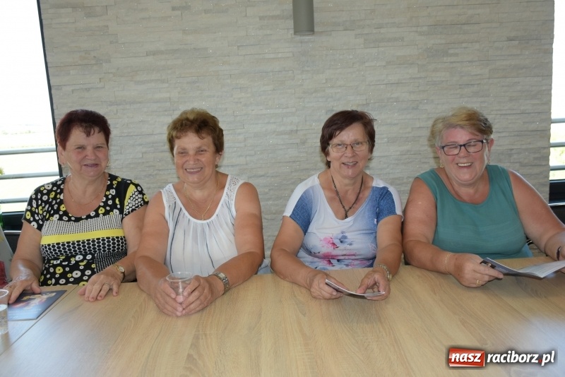 Zdjęcie w galerii na portalu naszraciborz.pl: Gotował dla szejka i na diamentowy jubileusz królowej Elżbiety. Wczoraj odwiedził Rudyszwałd wiadomości z regionu