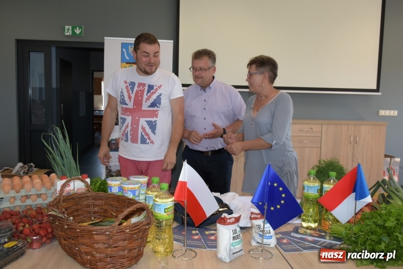 Zdjęcie w galerii na portalu naszraciborz.pl: Gotował dla szejka i na diamentowy jubileusz królowej Elżbiety. Wczoraj odwiedził Rudyszwałd wiadomości z regionu