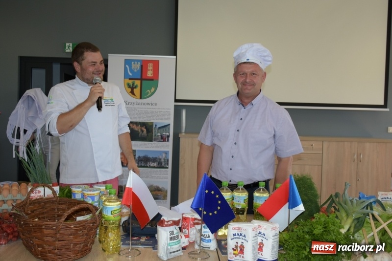 Zdjęcie w galerii na portalu naszraciborz.pl: Gotował dla szejka i na diamentowy jubileusz królowej Elżbiety. Wczoraj odwiedził Rudyszwałd wiadomości z regionu